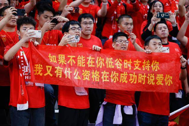 莱奥·勒鲁瓦正式加盟普雷斯顿，签约三年合同
